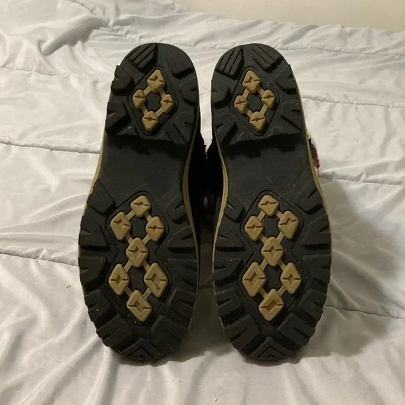 Womens Size 9 Outbound Winter Boots - Picture 3 of 6